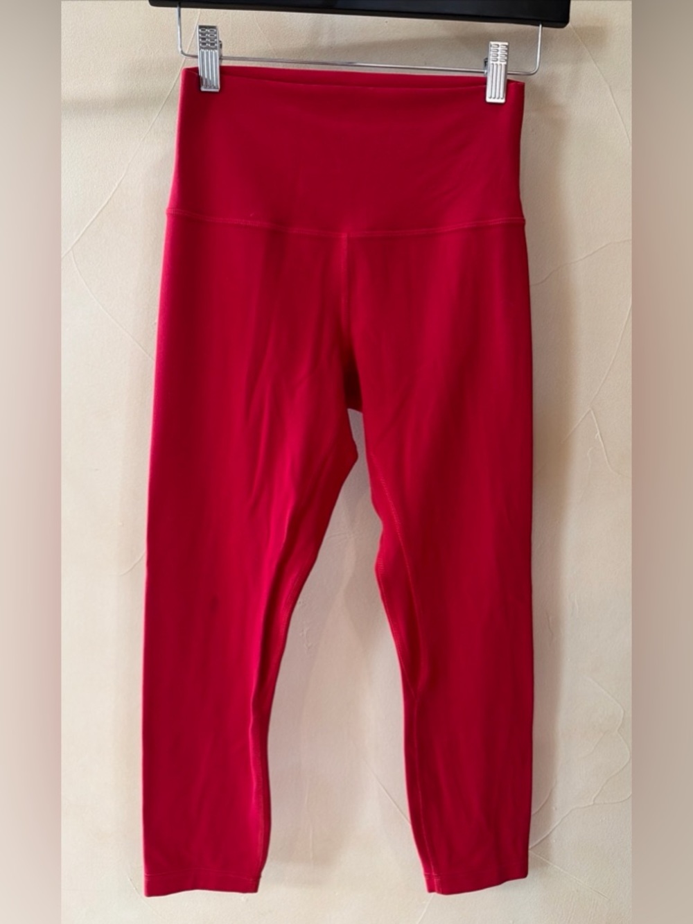 Women’s Lunar Lululemon size 6 Align leggings Red With Gold Logo-see Description - Picture 4 of 7